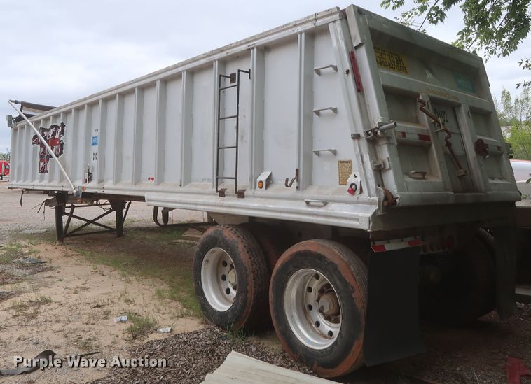 image for item DJ1892 2000 Mate  end dump trailer