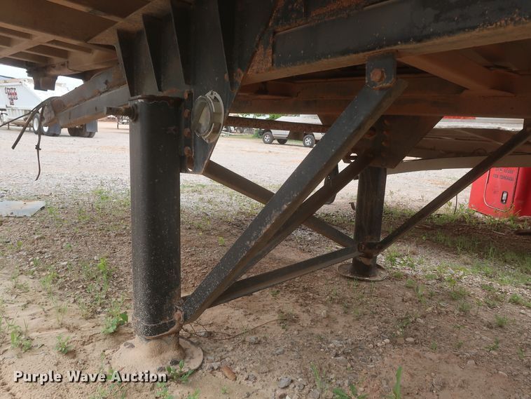 image for item DJ1892 2000 Mate  end dump trailer