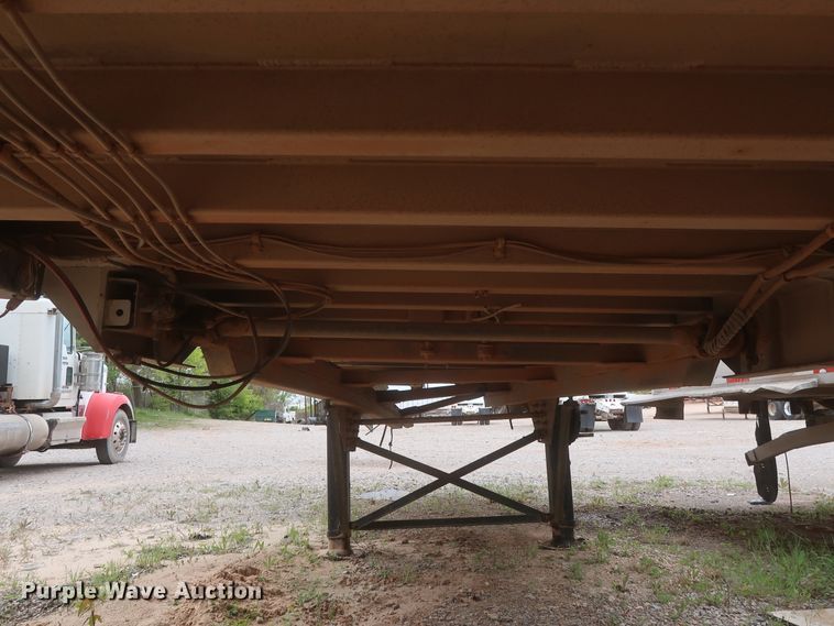 image for item DJ1892 2000 Mate  end dump trailer