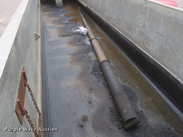 image for item DJ1892 2000 Mate  end dump trailer