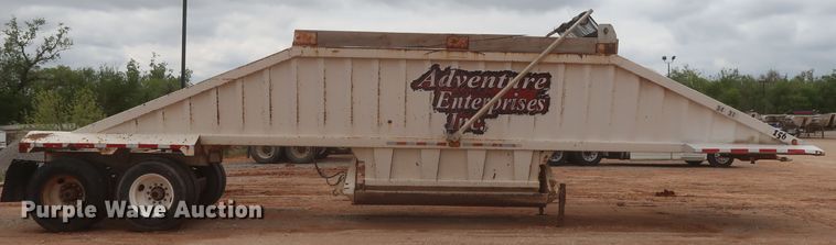 image for item DJ1893 2001 CTS BDT-40  bottom dump trailer