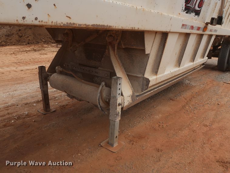 image for item DJ1893 2001 CTS BDT-40  bottom dump trailer