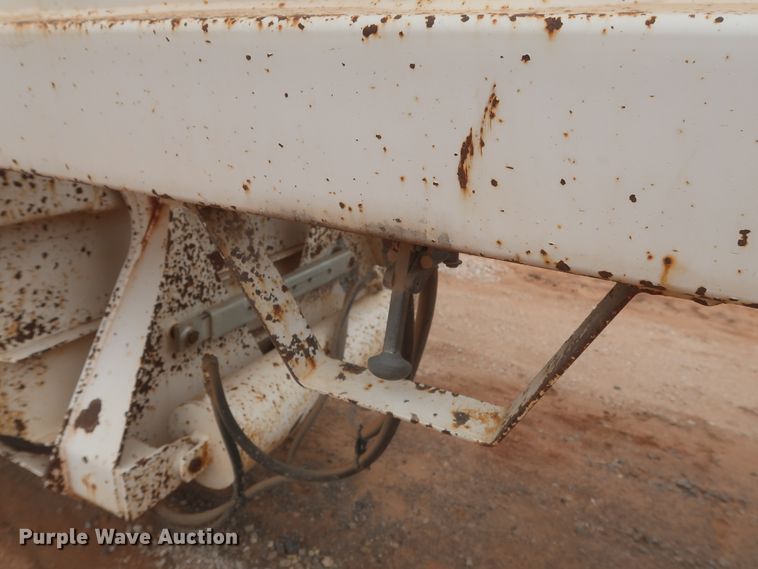 image for item DJ1893 2001 CTS BDT-40  bottom dump trailer