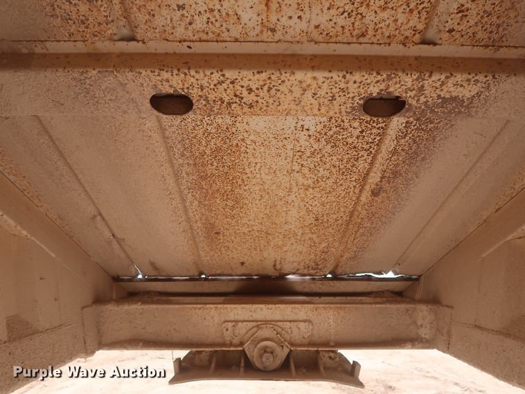 image for item DJ1893 2001 CTS BDT-40  bottom dump trailer