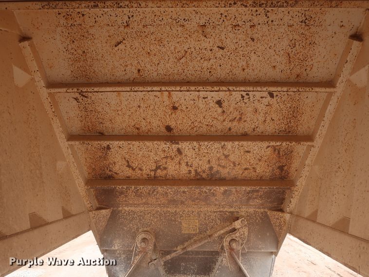 image for item DJ1893 2001 CTS BDT-40  bottom dump trailer