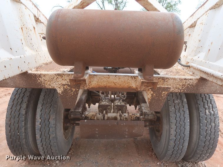 image for item DJ1893 2001 CTS BDT-40  bottom dump trailer