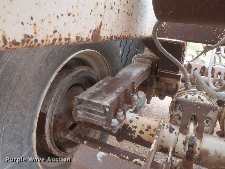 image for item DJ1893 2001 CTS BDT-40  bottom dump trailer