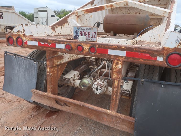 image for item DJ1893 2001 CTS BDT-40  bottom dump trailer