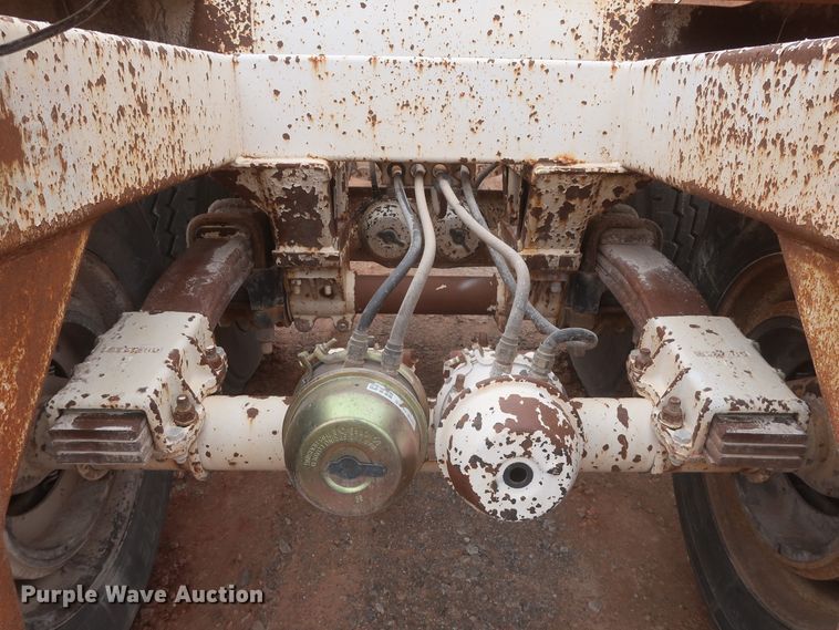 image for item DJ1893 2001 CTS BDT-40  bottom dump trailer