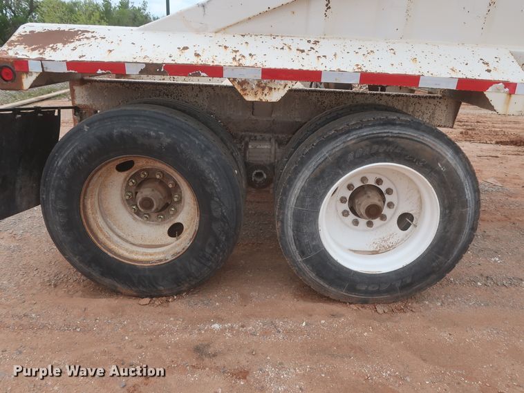image for item DJ1893 2001 CTS BDT-40  bottom dump trailer