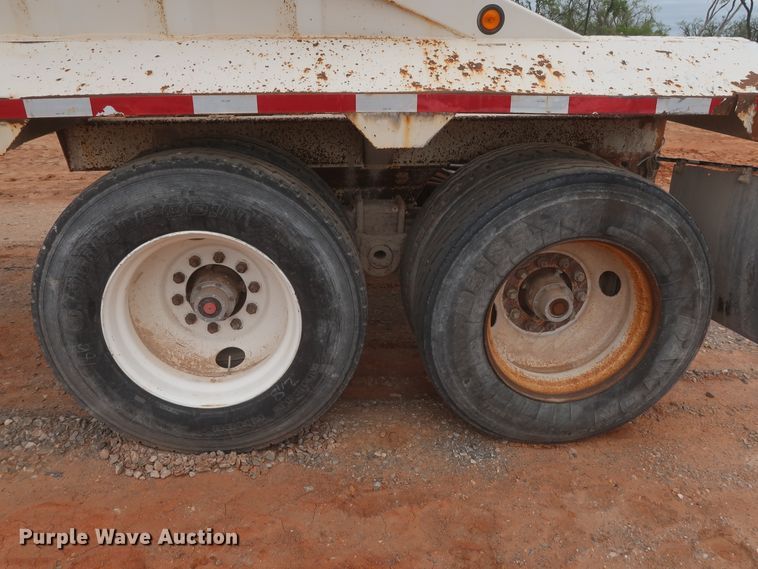 image for item DJ1893 2001 CTS BDT-40  bottom dump trailer