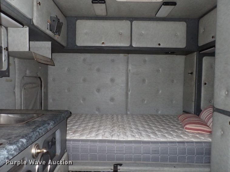 image for item DJ5507 2001 Kenworth W900L  semi truck