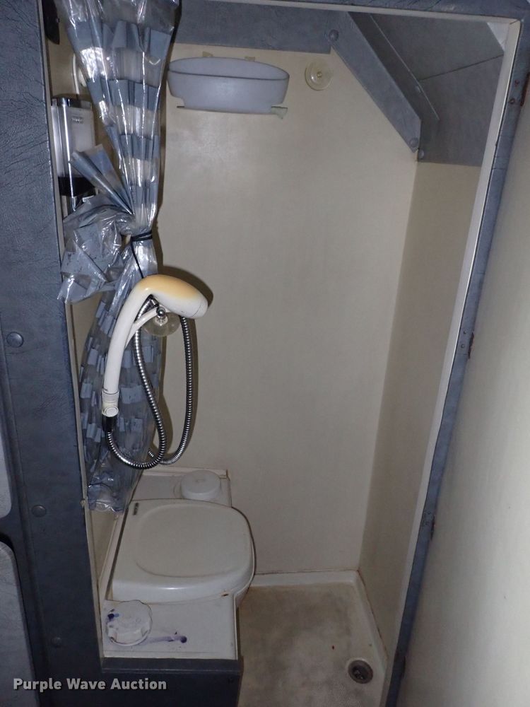 image for item DJ5507 2001 Kenworth W900L  semi truck