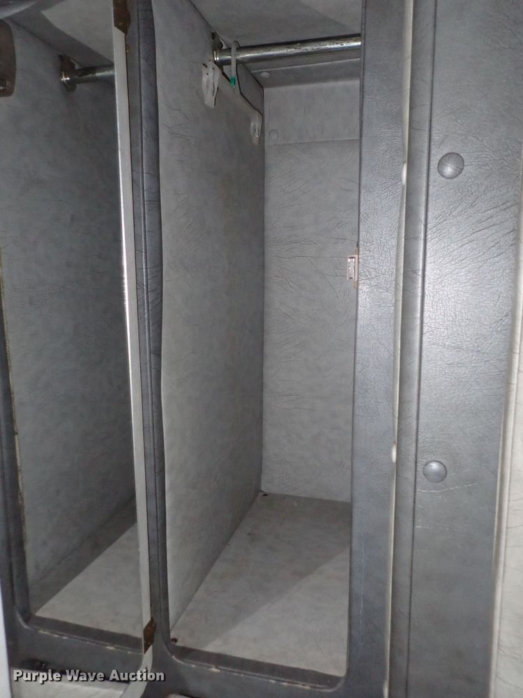 image for item DJ5507 2001 Kenworth W900L  semi truck