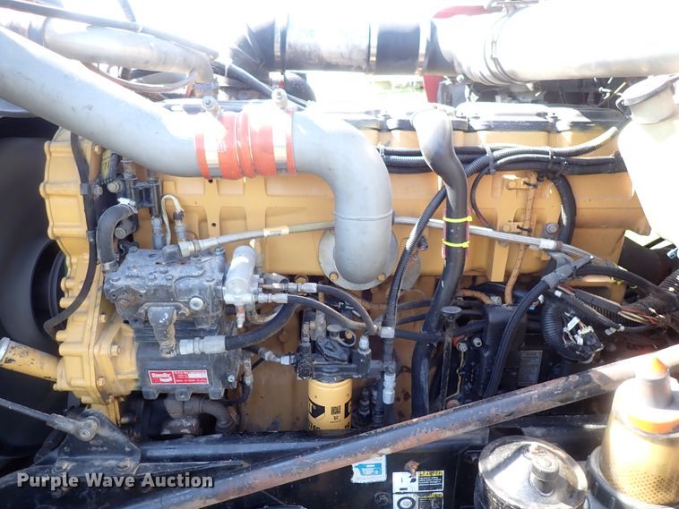 image for item DJ5507 2001 Kenworth W900L  semi truck