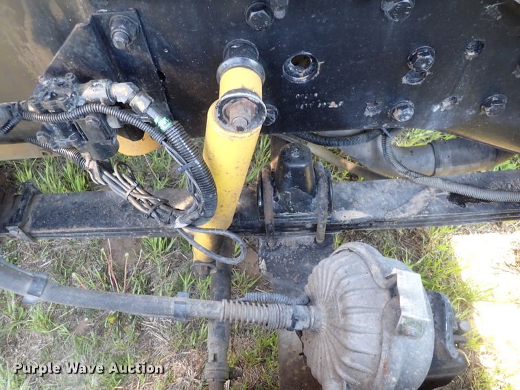 image for item DJ5507 2001 Kenworth W900L  semi truck