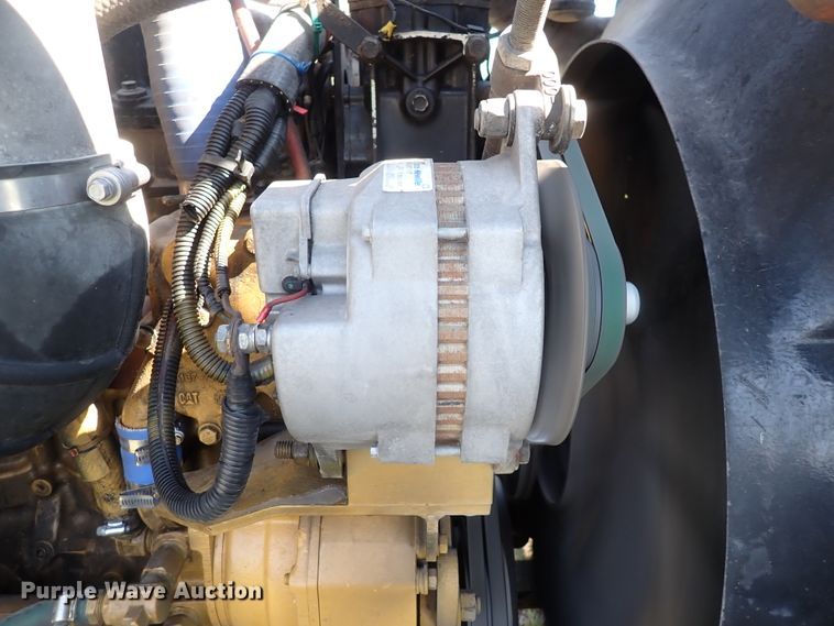 image for item DJ5507 2001 Kenworth W900L  semi truck