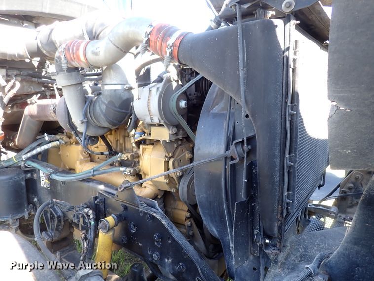 image for item DJ5507 2001 Kenworth W900L  semi truck