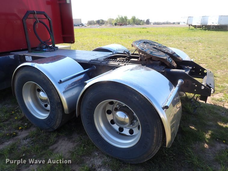 image for item DJ5507 2001 Kenworth W900L  semi truck