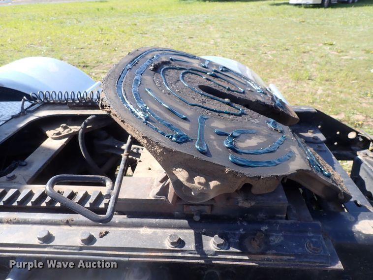 image for item DJ5507 2001 Kenworth W900L  semi truck