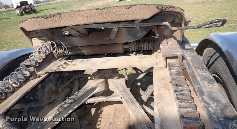 image for item DJ5507 2001 Kenworth W900L  semi truck