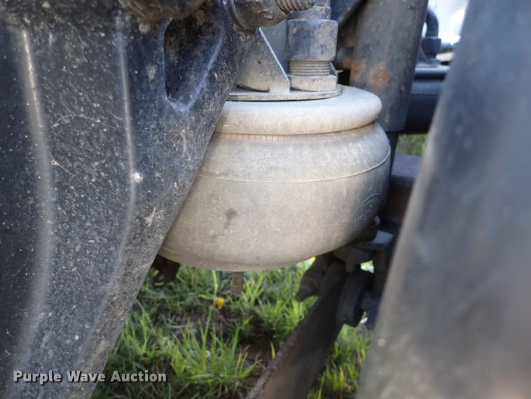 image for item DJ5507 2001 Kenworth W900L  semi truck