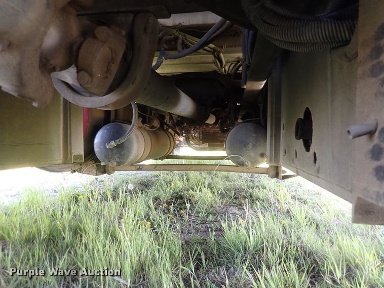 image for item DJ5507 2001 Kenworth W900L  semi truck