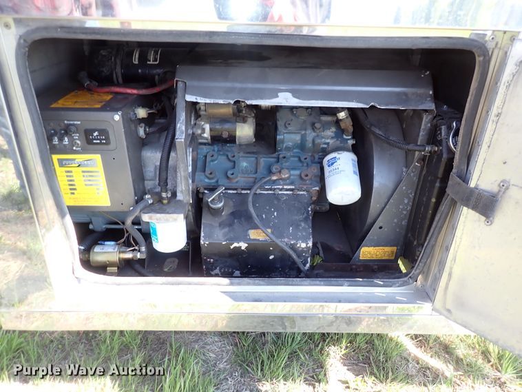 image for item DJ5507 2001 Kenworth W900L  semi truck