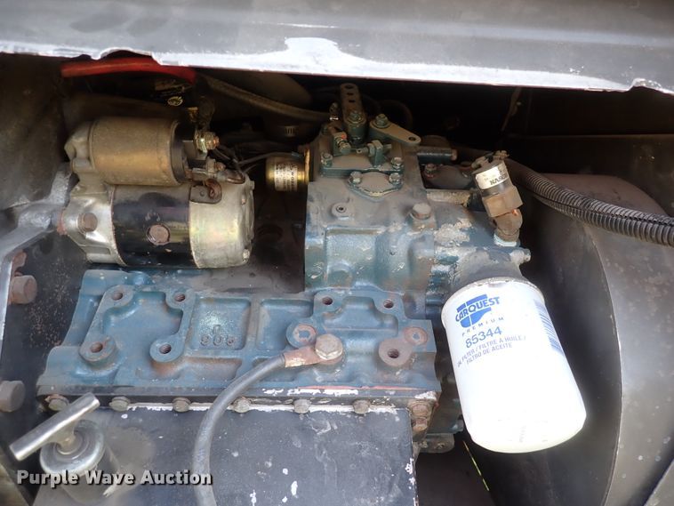 image for item DJ5507 2001 Kenworth W900L  semi truck