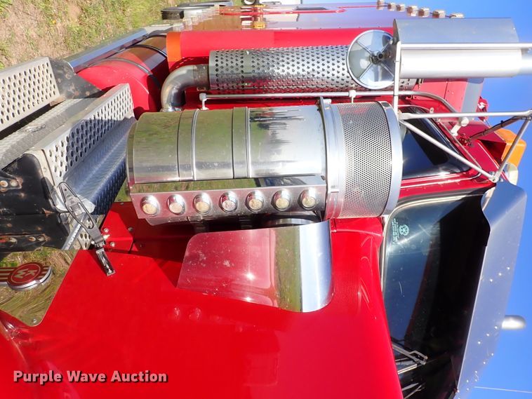 image for item DJ5507 2001 Kenworth W900L  semi truck