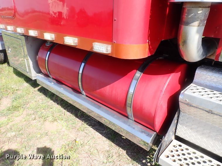 image for item DJ5507 2001 Kenworth W900L  semi truck