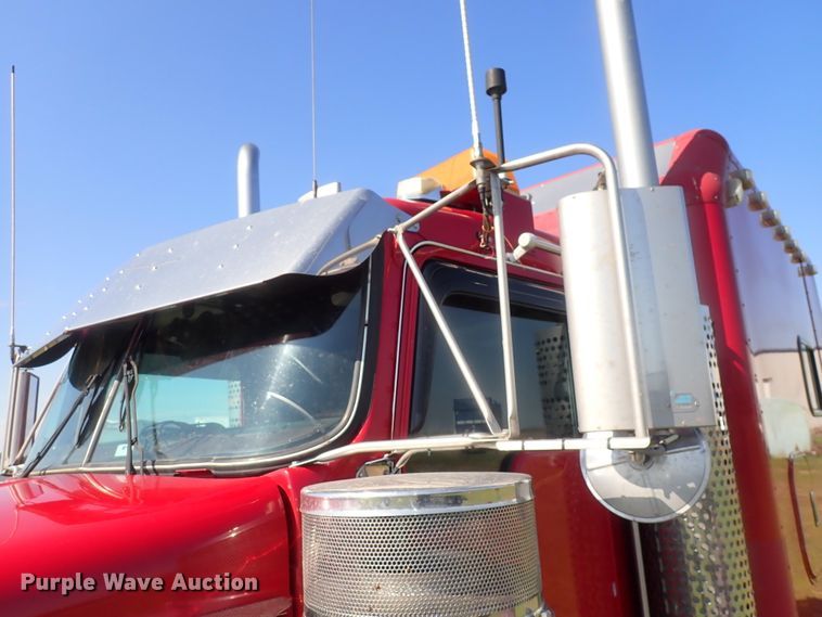 image for item DJ5507 2001 Kenworth W900L  semi truck