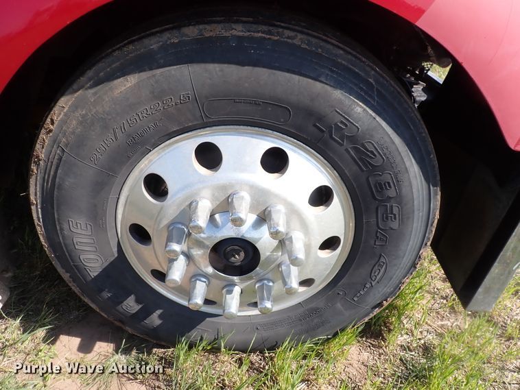 image for item DJ5507 2001 Kenworth W900L  semi truck