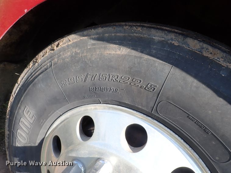 image for item DJ5507 2001 Kenworth W900L  semi truck