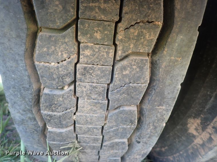 image for item DJ5507 2001 Kenworth W900L  semi truck