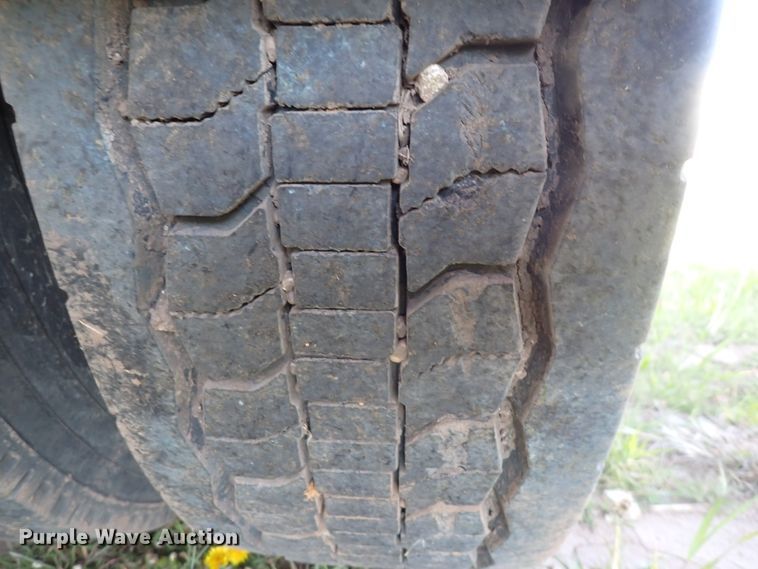 image for item DJ5507 2001 Kenworth W900L  semi truck