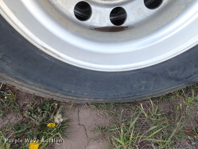 image for item DJ5507 2001 Kenworth W900L  semi truck