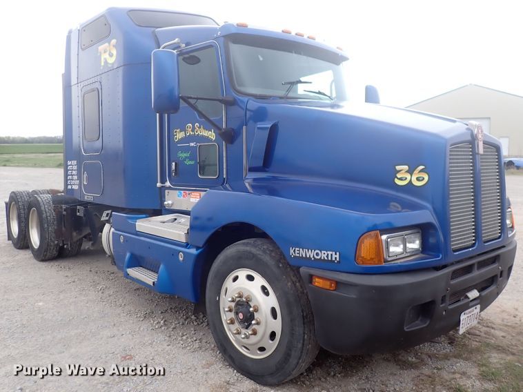 image for item DJ5538 2007 Kenworth T600  semi truck