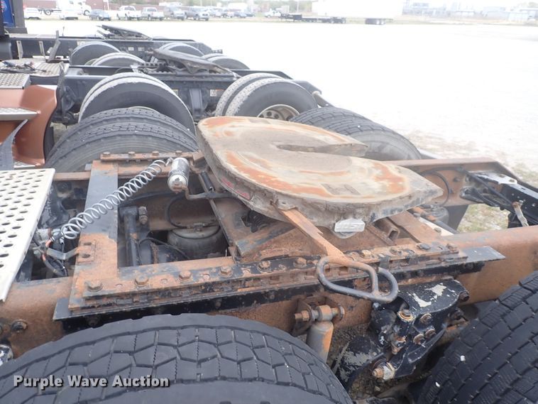 image for item DJ5538 2007 Kenworth T600  semi truck