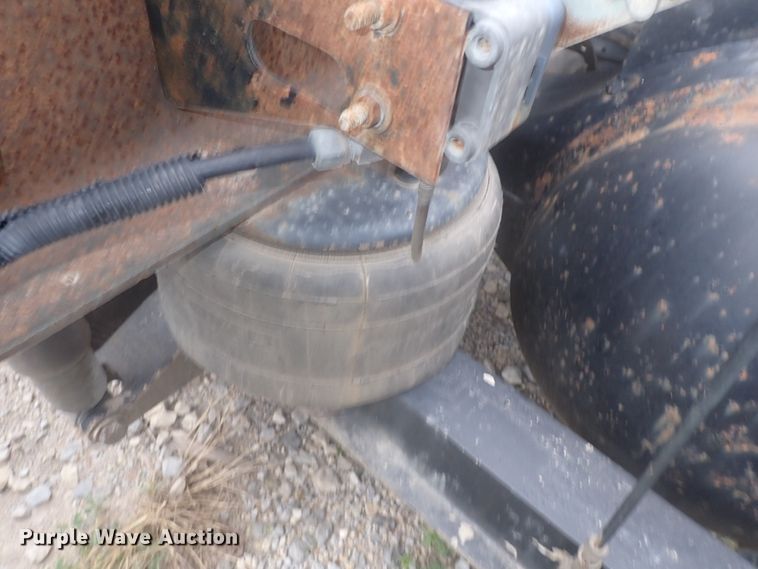 image for item DJ5538 2007 Kenworth T600  semi truck