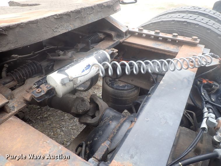 image for item DJ5538 2007 Kenworth T600  semi truck