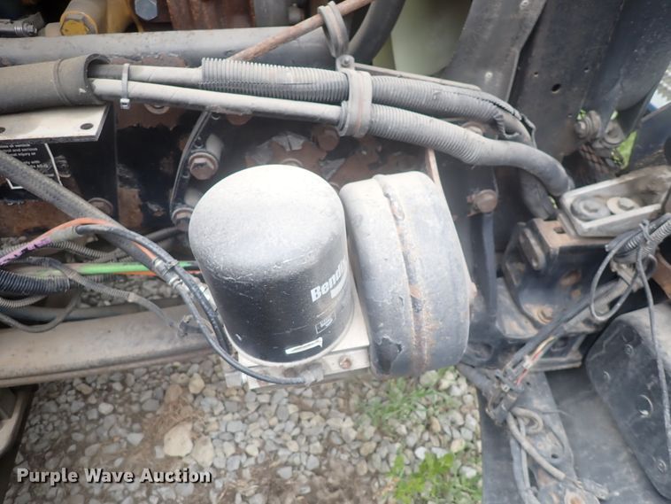 image for item DJ5538 2007 Kenworth T600  semi truck