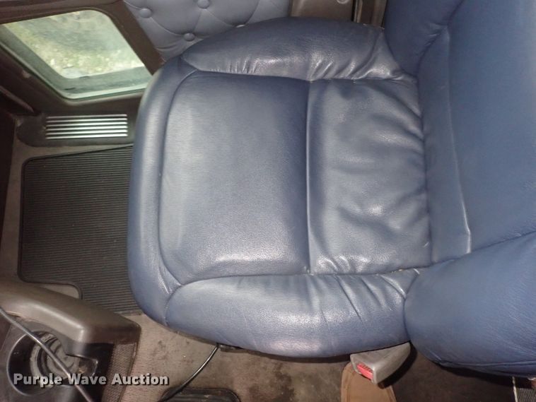 image for item DJ5538 2007 Kenworth T600  semi truck