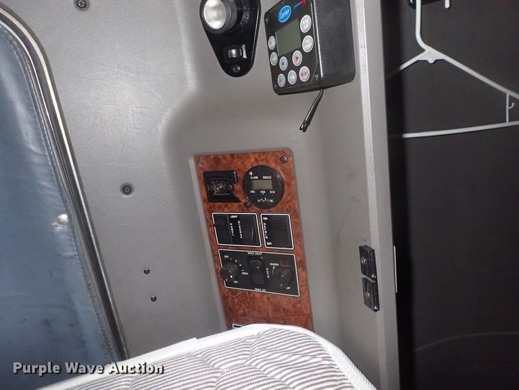 image for item DJ5538 2007 Kenworth T600  semi truck