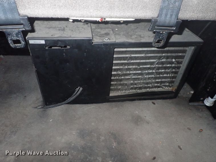 image for item DJ5538 2007 Kenworth T600  semi truck