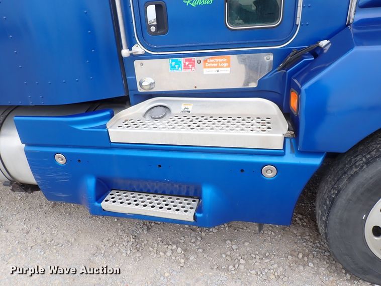 image for item DJ5538 2007 Kenworth T600  semi truck