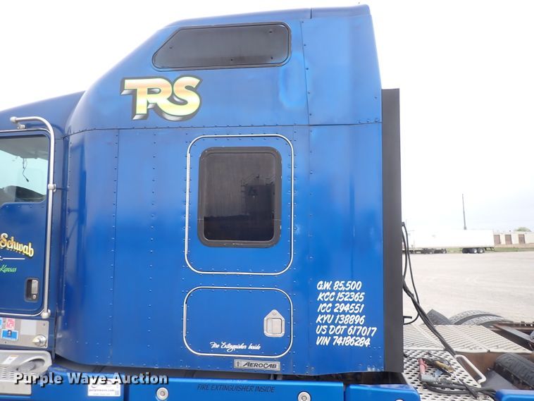 image for item DJ5538 2007 Kenworth T600  semi truck