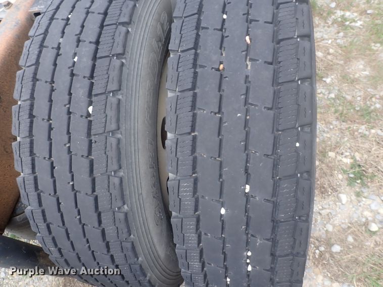 image for item DJ5538 2007 Kenworth T600  semi truck