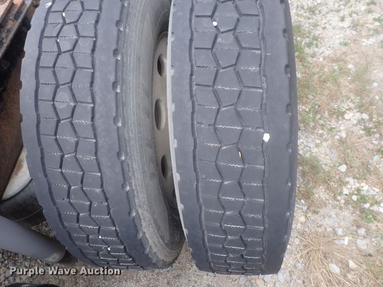 image for item DJ5538 2007 Kenworth T600  semi truck