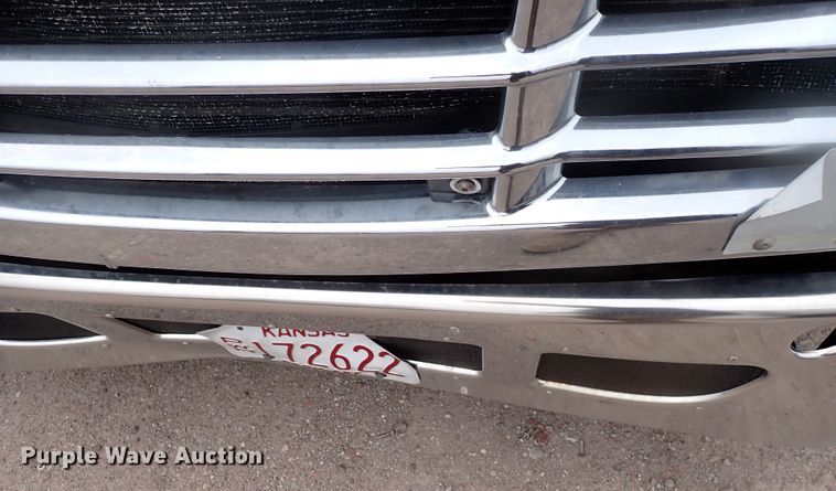 image for item DJ5542 2014 Freightliner Cascadia  semi truck